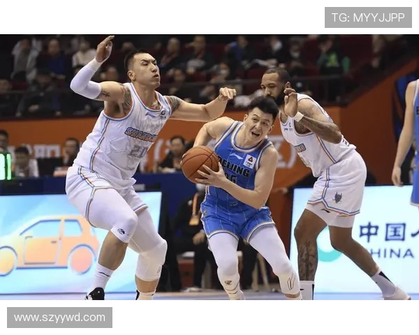 CBA球队老板的篮球情怀与经营理念探讨